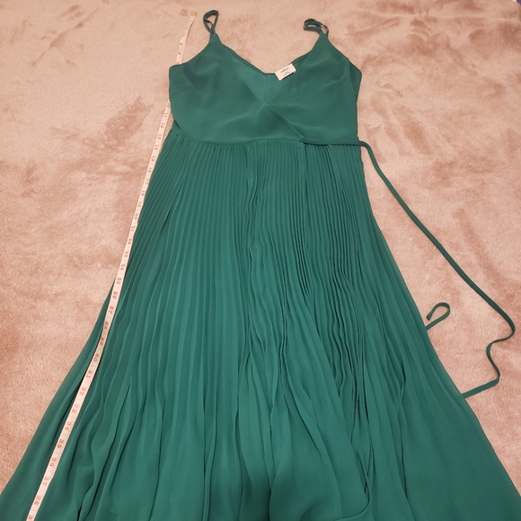 Wilfred wrap pleated dress 👗 - Picture 2 of 14